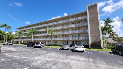 apt-110-4650 Washington St, Hollywood, FL, 33021-7600 | Card Image