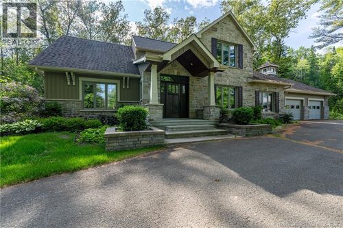 223 Melanie St, Grand Falls, NB, E3Y3T4 | Card Image