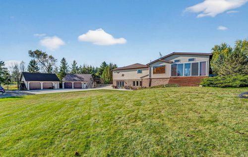 N4819 12 Corners Road, CENTER, WI, 54106 | Card Image