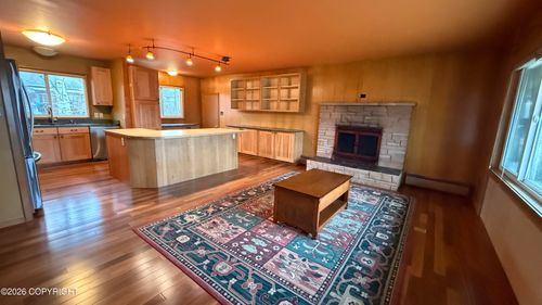 1353 M St, Anchorage, AK, 99501-4958 | Card Image