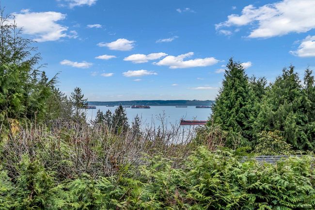 4030 Ripple Rd, House other with 4 bedrooms, 3 bathrooms and 4 parking in West Vancouver BC | Image 18