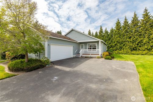 1083 Fidalgo Dr, Burlington, WA, 98233-3002 | Card Image