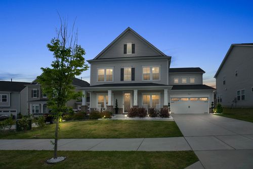 2608 Red Spruce Dr, Raleigh, NC, 27616-4011 | Card Image