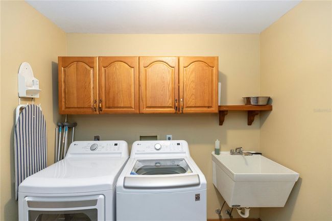 68 Spring Lake Dr, House other with 3 bedrooms, 2 bathrooms and null parking in DEBARY FL | Image 27