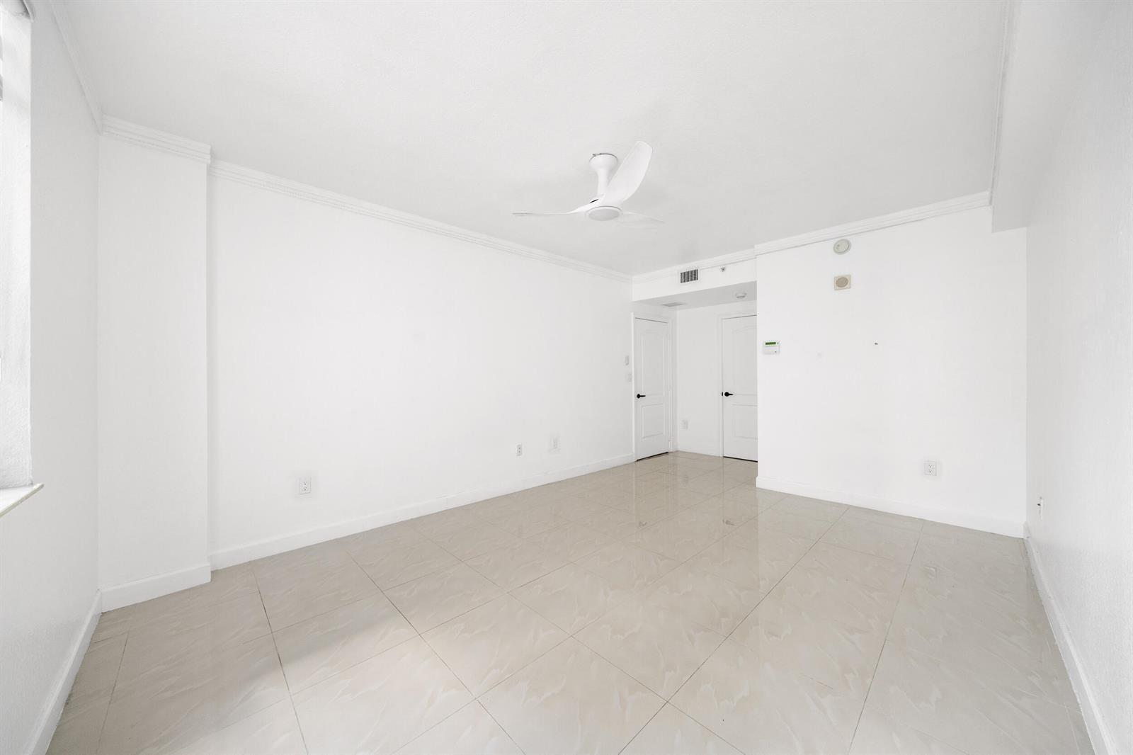 Residential Lease in Hollywood 4