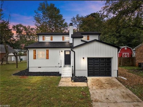 2517 Watt Dr, Burlington, NC, 27215-7531 | Card Image