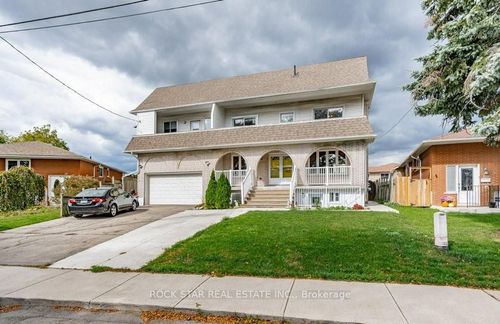 lower-271 Carson Dr, Hamilton, ON, L8T2X8 | Card Image