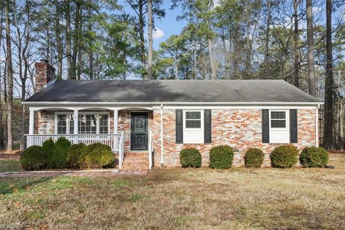 47 Pasture Rd, Poquoson, VA, 23662-1107 | Card Image