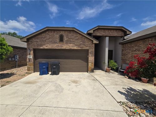 1086-1084 Carolyn Cv, New Braunfels, TX, 78130-4151 | Card Image