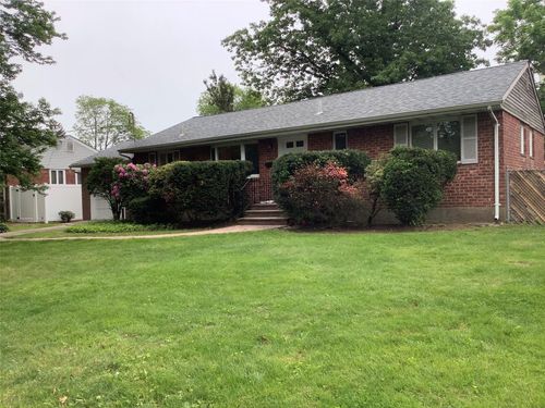 7 Aspen Ave, Greenlawn, NY, 11740-2738 | Card Image