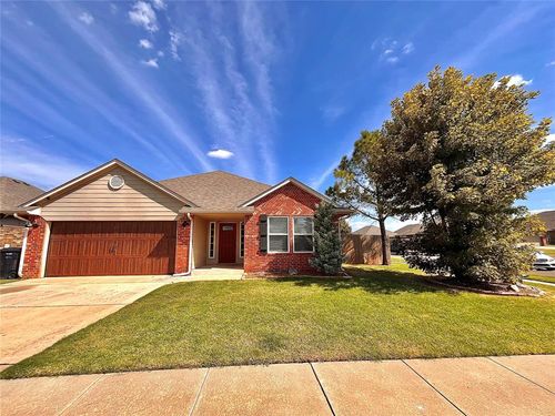 17700 Black Hawk Cir, Edmond, OK, 73012-7130 | Card Image