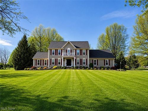 6733 Meadowood Dr, Medina, OH, 44256-9448 | Card Image