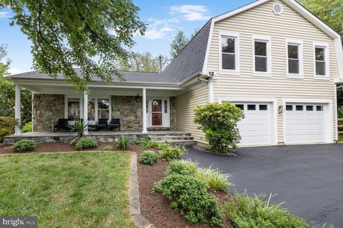 12 Botany Ct, NORTH POTOMAC, MD, 20878-4208 | Card Image