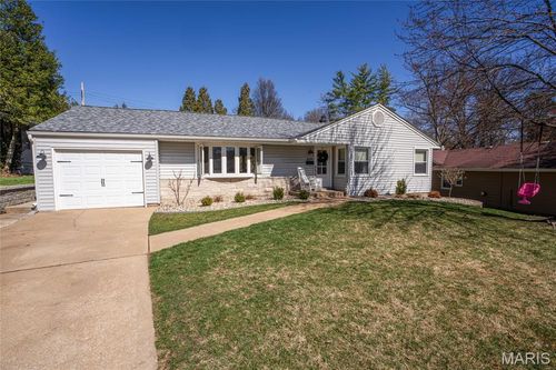 429 Forest Green Dr, Saint Louis, MO, 63119-4543 | Card Image