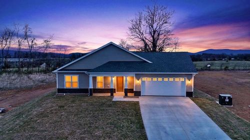 230 Langley Dr, WAYNESBORO, VA, 22980 | Card Image