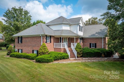 1013 Turnberry St Ne, Lenoir, NC, 28645-3784 | Card Image