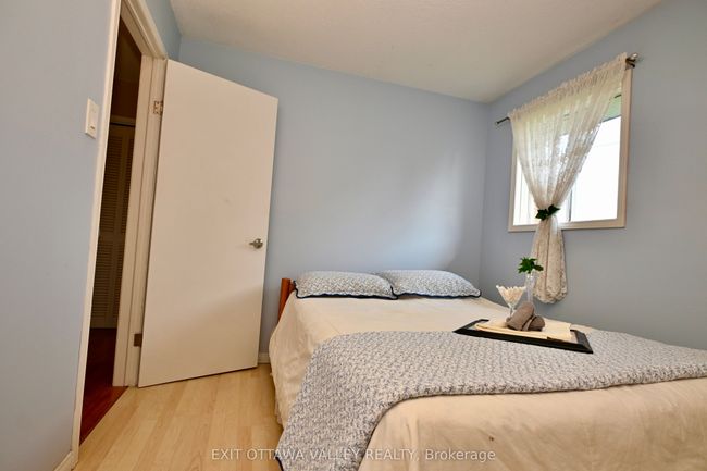 1932 Gore Line, House other with 4 bedrooms, 2 bathrooms and 4 parking in Westmeath ON | Image 16