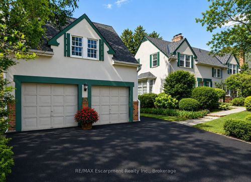 74 Howard Ave, Oakville, ON, L6J3Y5 | Card Image
