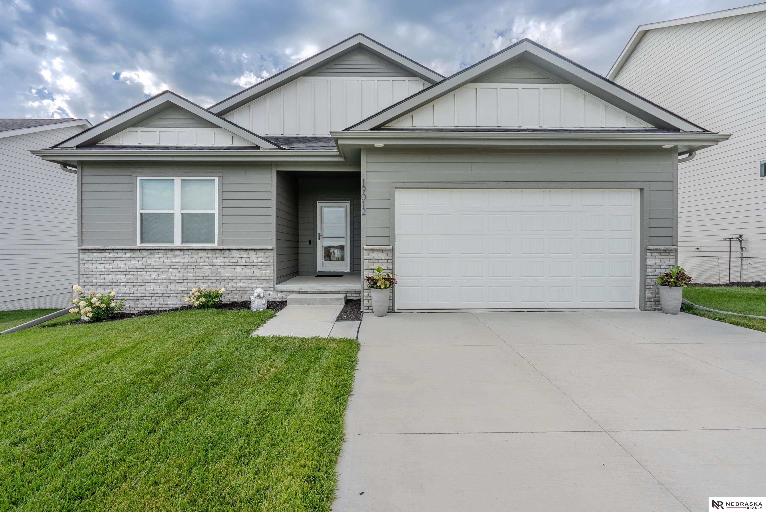 Fir St, Gretna, NE 68028