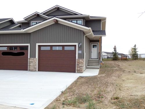 12 Springfield Blvd, Sylvan Lake, AB, T4S0S5 | Card Image