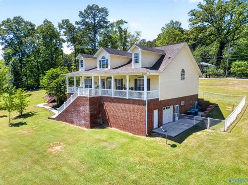 172 Basher Dr, Gadsden, AL, 35904-6531 | Card Image