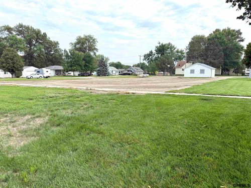 1033 E St, Geneva, NE, 68361-2531 | Card Image