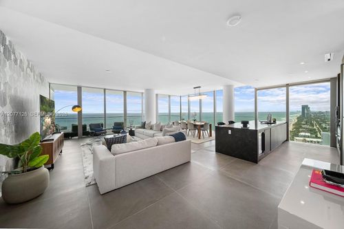 31b-2000 S Ocean Dr, HALLANDALE BEACH, FL, 33009-6893 | Card Image