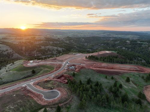 5545 Cloud Peak Dr, Rapid City, SD, 57702-8581 | Card Image