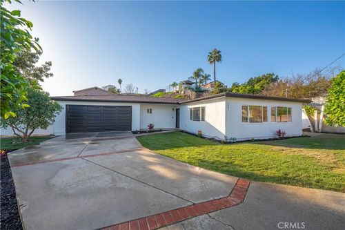 1061 La Casa Ave, La Habra, CA, 90631-7037 | Card Image
