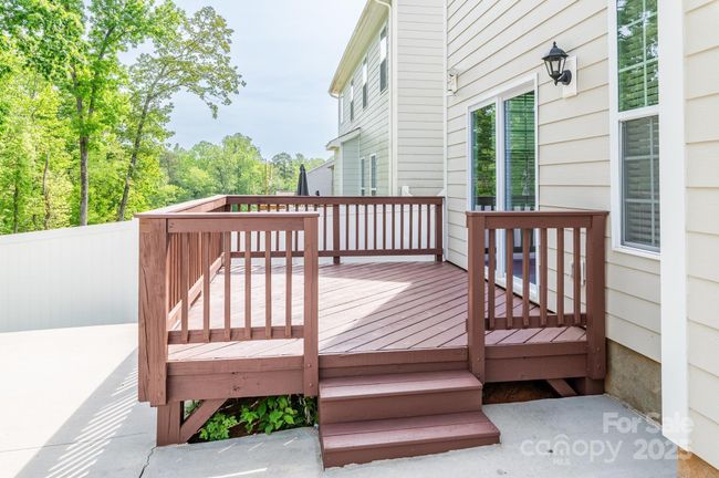 Deck & extended patio | Image 21