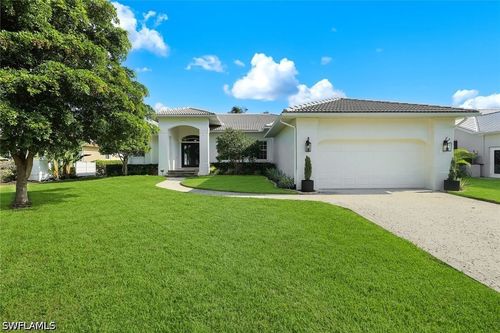 8748 S Lake Cir, FORT MYERS, FL, 33908-5601 | Card Image