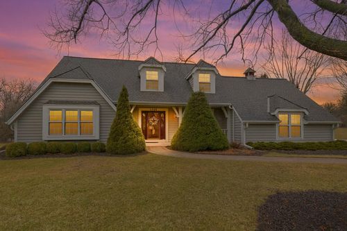 4605 Shagbark Ln, Brookfield, WI, 53005-1442 | Card Image