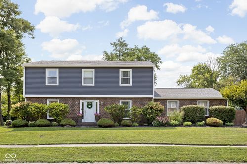 1031 Golf Ln, Indianapolis, IN, 46260-4465 | Card Image