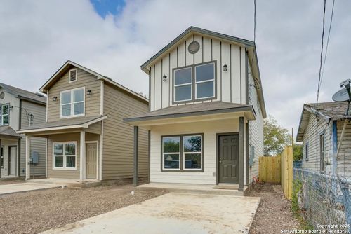 119 Lawton St, San Antonio, TX, 78237-3245 | Card Image