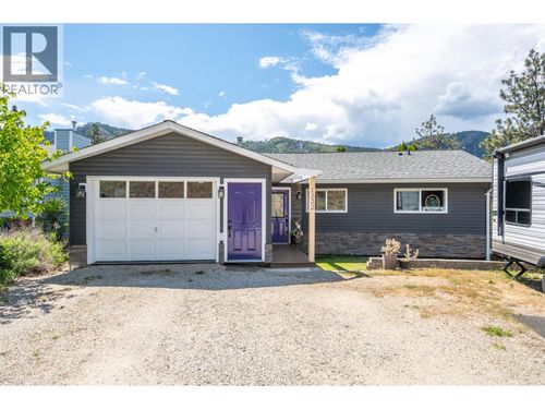 1332 Peachcliff Dr, Okanagan Falls, BC, V0H1R1 | Card Image