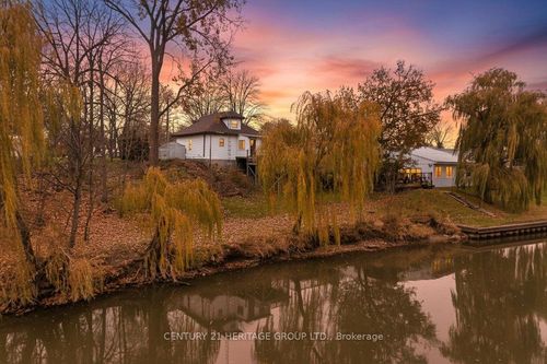 199 Camden St, Dresden, ON, N0P1M0 | Card Image