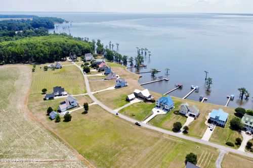 458 Batchelor Bay Dr, Windsor, NC, 27983-7011 | Card Image