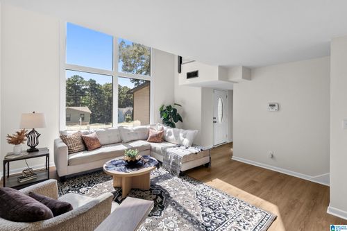 5038 Juiata Dr, IRONDALE, AL, 35210-3312 | Card Image