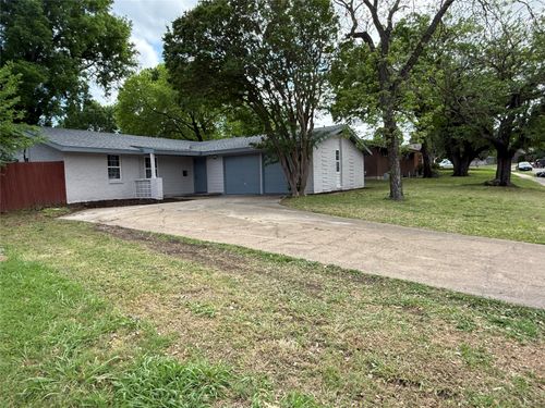 2010 Durham St, Irving, TX, 75062-3521 | Card Image