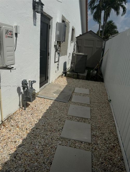 2-14941 Sw 168th Ter, Miami, FL, 33187-1763 | Card Image