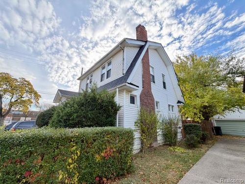 10029 Violetlawn St, Detroit, MI, 48204-2528 | Card Image