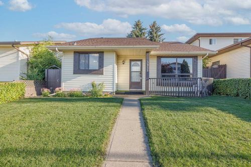 5811 Templehill Rd Ne, Calgary, AB, T1Y4C1 | Card Image