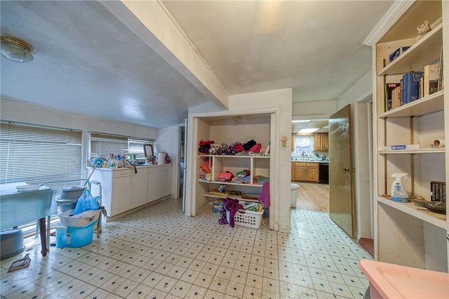 2165 Tuscarawas Rd, House other with 3 bedrooms, 3 bathrooms and 2 parking in Beaver PA | Image 7