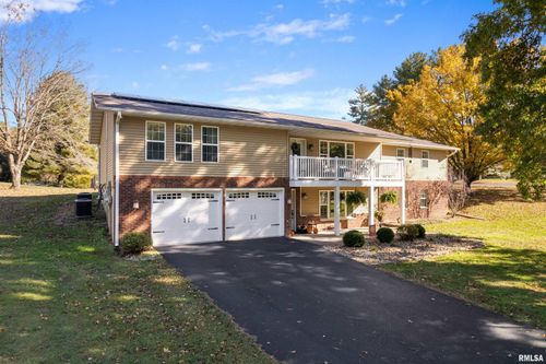 524 N Main St, Jonesboro, IL, 62952-1800 | Card Image