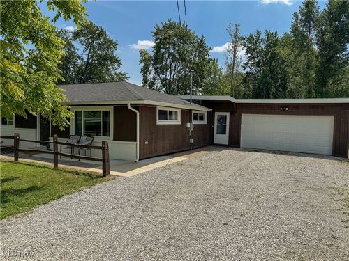 1490 Evergreen Dr, Streetsboro, OH, 44241-5425 | Card Image