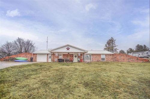 302 E Bay St, Pleasant Hill, IL, 62366-2060 | Card Image