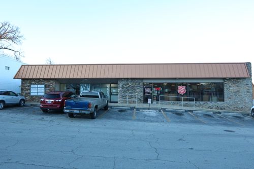 203 W Atlantic St, Branson, MO, 65616-2423 | Card Image