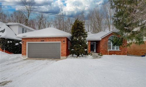439 Northlake Dr, Waterloo, ON, N2V1Y6 | Card Image