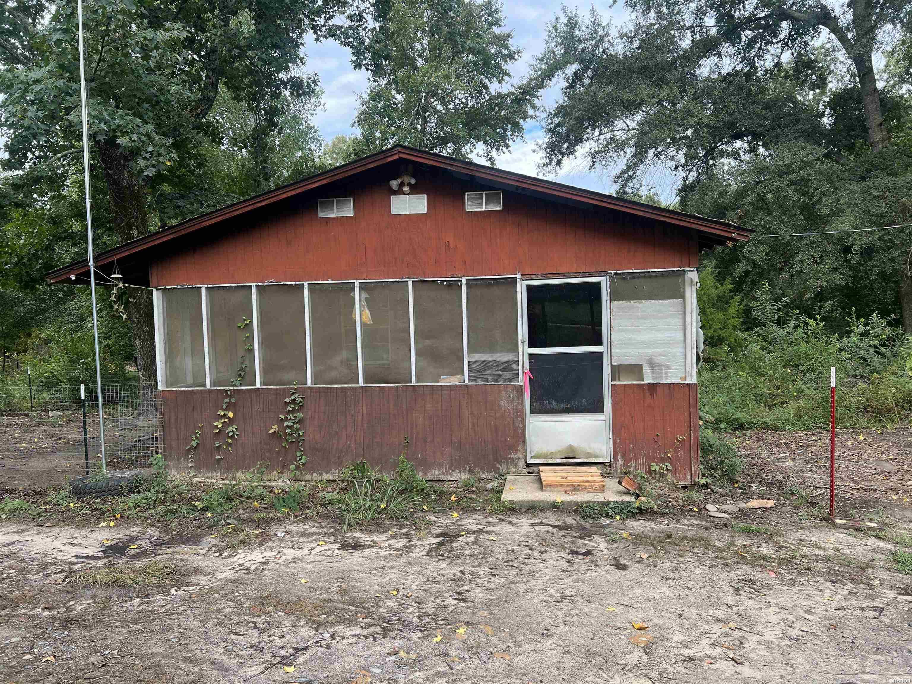 Martha Ln, Bismarck, AR 71929