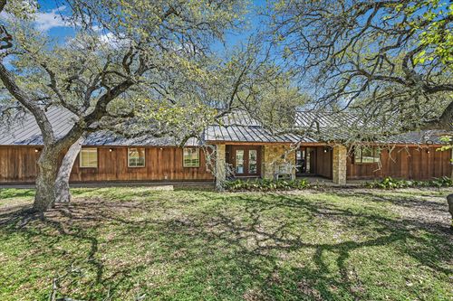 411 Whitetail Rdg, Dripping Springs, TX, 78620-4273 | Card Image